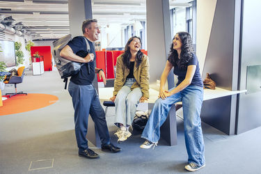 54070823421 a3e89dcbfc c