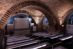 Der Ursprung der heutigen IMC Krems begann 1994 in der Piaristengasse, in welcher heute viele unserer englischsprachigen Studiengänge untergebracht sind.