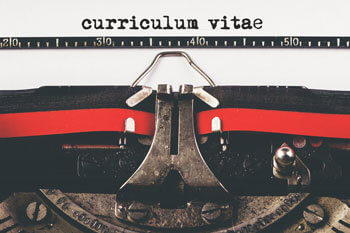 Schreibmaschine mit Lebenslauf