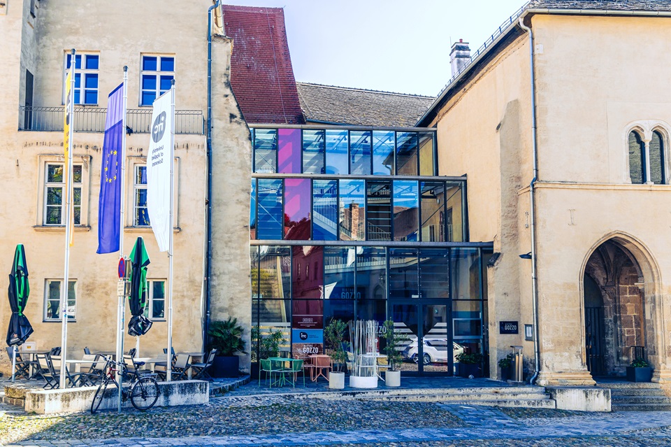 In unserem Standort IMC Gozzoburg befinden sich unser IMC Career Center und das IMC International Welcome Center.